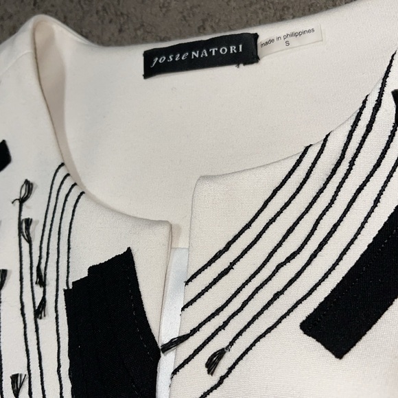 Natori Embroidered Abstract Bolero S - Picture 7 of 16